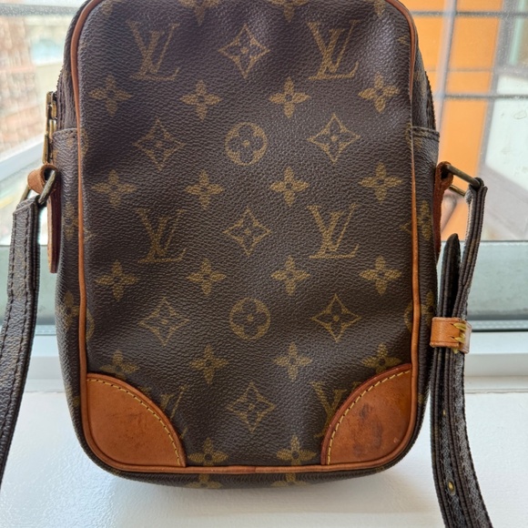 Louis Vuitton Vintage DANUBE crossbody - Picture 9 of 9